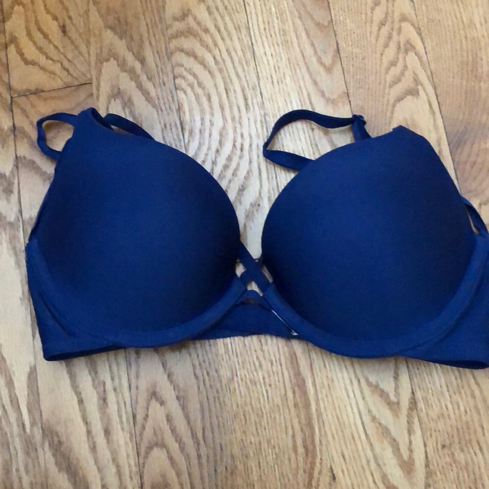 32 C strappy Push Up Bra
